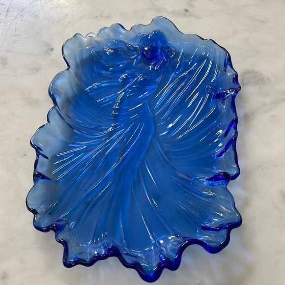 Cobalt Blue Glass Woman Dancing Freeform Wave Platter - Picture 1 of 7